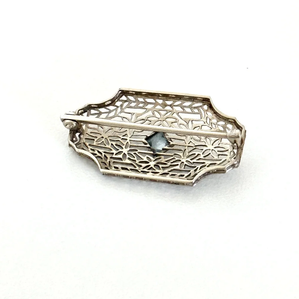 Antique 14K Solid White Gold Aquamarine Intricate Floral Detail Bar Brooch Pin